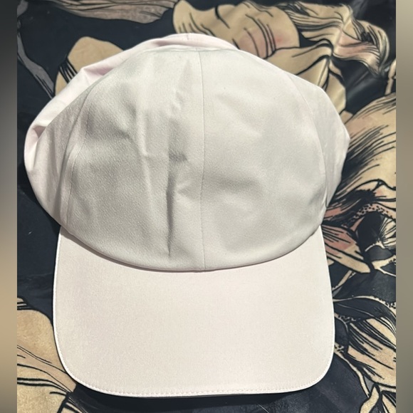 Lululemon Fast and Free Running Hat - Picture 2 of 3